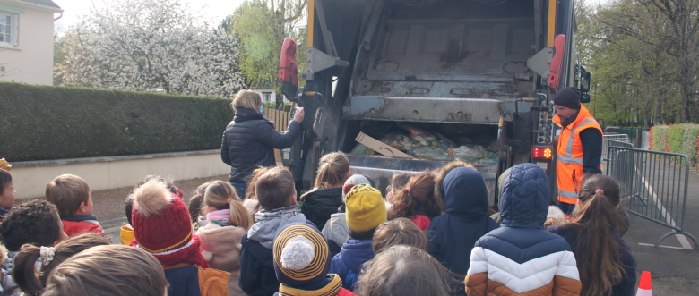 Intervention Tri des déchets